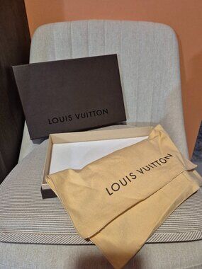 LOUIS  VUITTON  NEW  box
